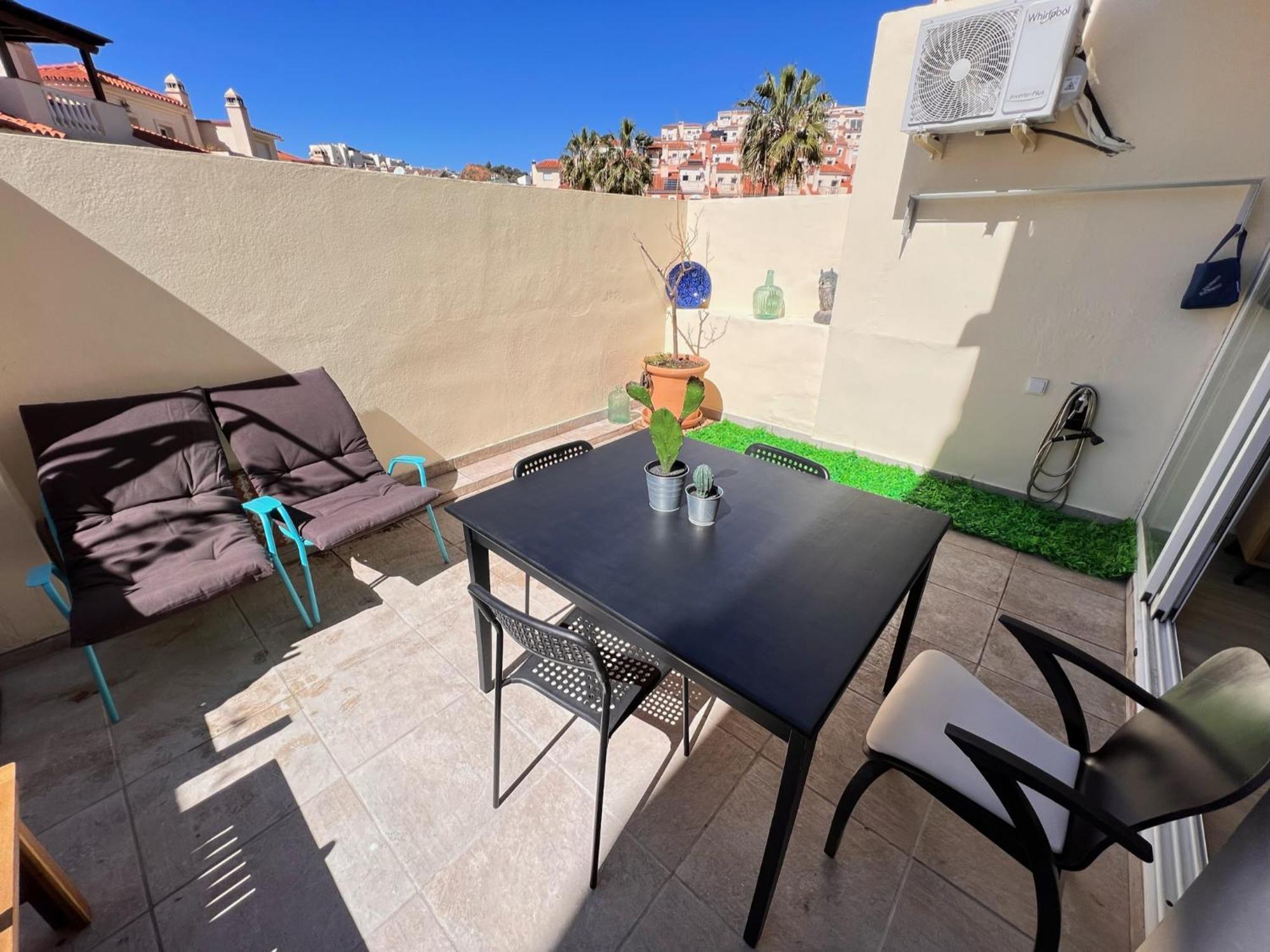 La Bella Escondida Piscina Campo De Golf Solarium Y Parking En Centro Historico Apartman Málaga Kültér fotó